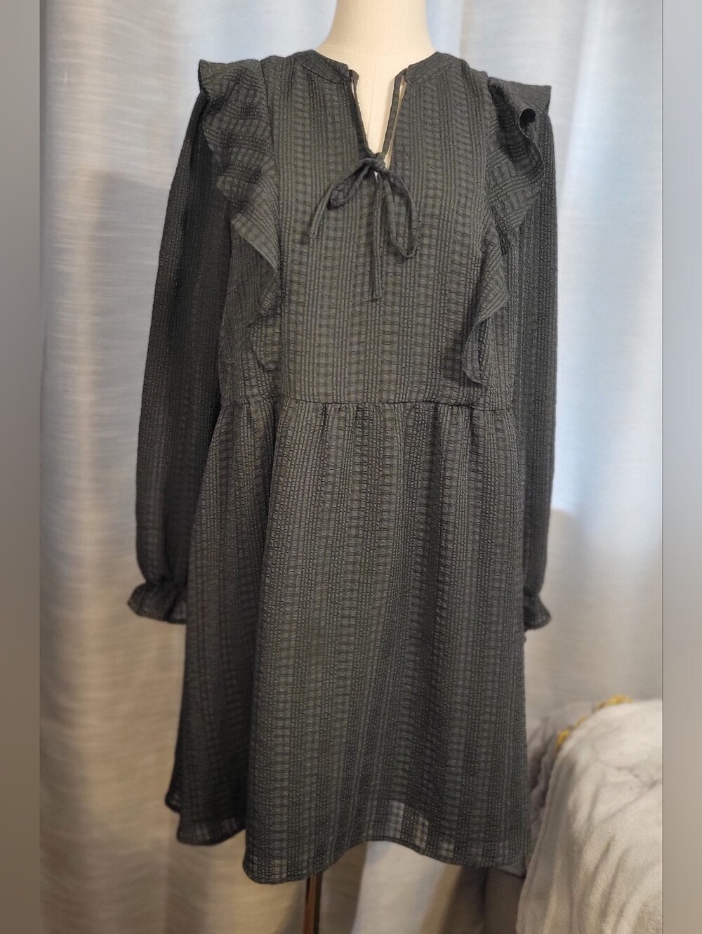 LOFT Dark Green Textured Ruffle Tie-Front Long-Sleeve Prairie Dress